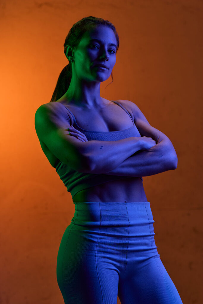 elinchrom-led-100-c-AP__1304-fitness-1000x1499